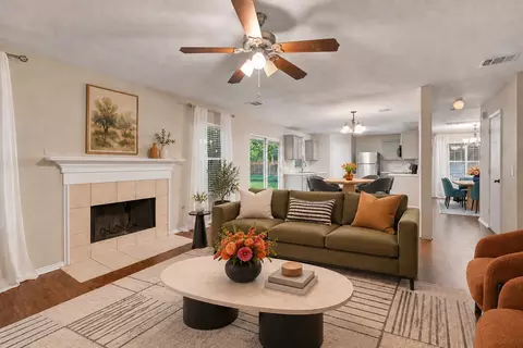1424 Autumncrest Dr, Arlington, TX 76002