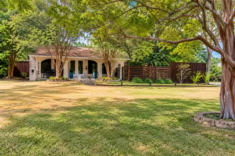 9345 E Lake Highlands Dr, Dallas, TX 75218