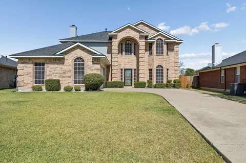 2212 San Simeon Dr, Mesquite, TX 75181