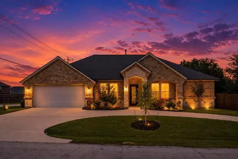 101 Sycamore Ln, Roanoke, TX 76262