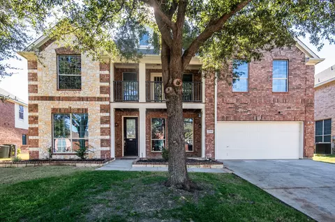 2319 Comanche Trl, Grand Prairie, TX 75052