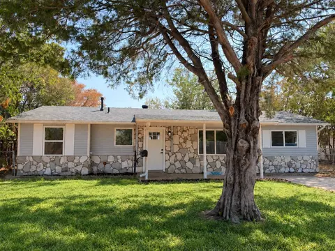 209 W Southern Ave, Saginaw, TX 76179