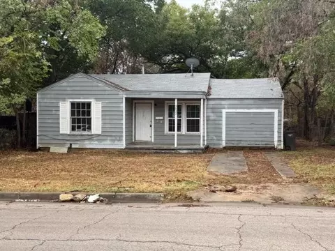 3532 Pioneer St, Fort Worth, TX 76119