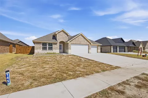 145 Trevor Ln, Greenville, TX 75402