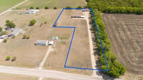 2418 Fm 151, Whitewright, TX 75491