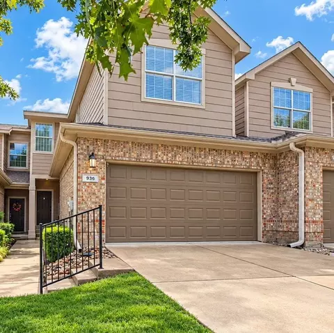 936 Cypress Creek Dr, Plano, TX 75025