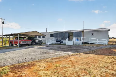 5703 N Sunchase Dr, Granbury, TX 76049