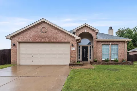 12448 Silver Mist Trl, Burleson, TX 76028