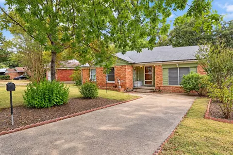 2138 Longwood Ln, Dallas, TX 75228