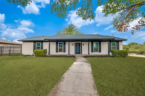 5445 Enderly Pl, Dallas, TX 75227