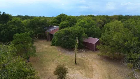 111 Park St, Ladonia, TX 75449