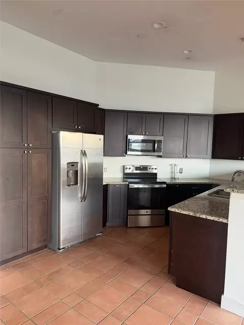2502 Live Oak #301, Dallas, TX 75204