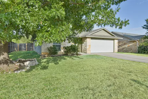 2108 8th St, Brownwood, TX 76801