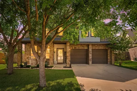 2904 Big Horn Bluff Ct, Fort Worth, TX 76108