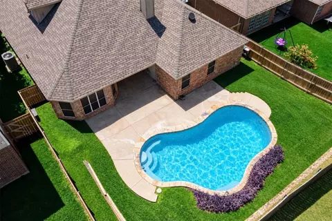 839 Evergreen Ln, Burleson, TX 76028