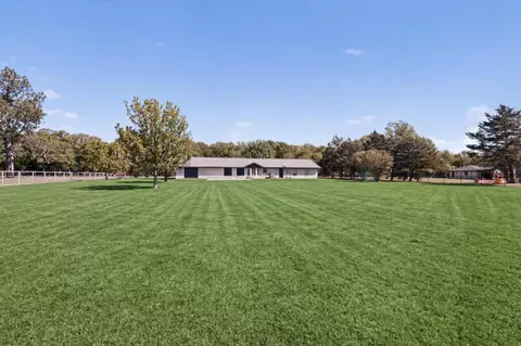 529 Morris Ln, Greenville, TX 75402