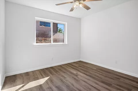 Bedroom - 1476 Hampton Rd, Grapevine, TX 76051 photo 2 of 5