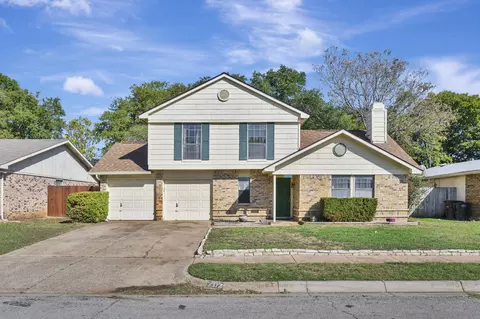 3312 Clovermeadow Dr, Fort Worth, TX 76123