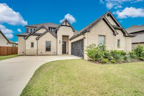 624 Sirius Ln, Waxahachie, TX 75165