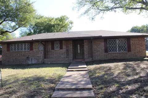 202 N 29th St, Gatesville, TX 76528