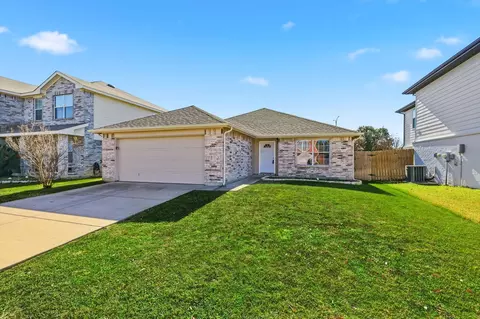 2112 Valley Forge Trl, Fort Worth, TX 76177