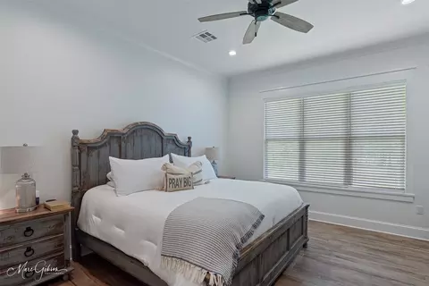 Bedroom - 2516 Old Plain Dealing Rd, Plain Dealing, LA 71064 photo 1 of 6