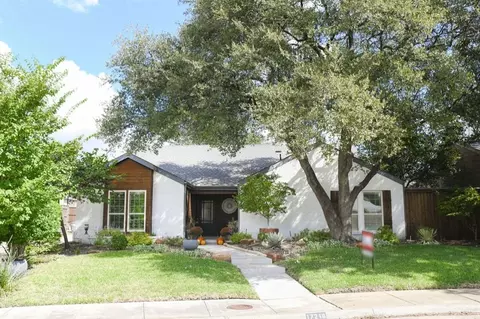 17216 Ikel Dr, Dallas, TX 75248