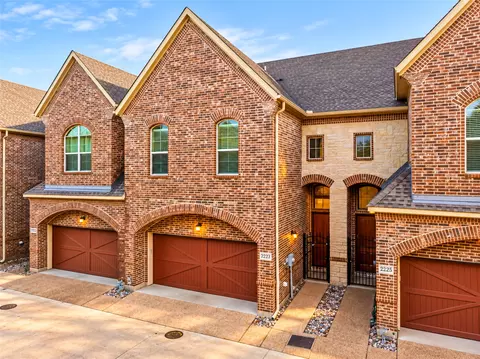 2223 Eriksson Ln, Dallas, TX 75204