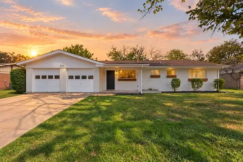 3616 Venice Dr, North Richland Hills, TX 76180