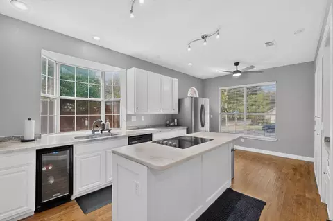 Kitchen - 2600 Juniper Dr, Euless, TX 76039 photo 2 of 4