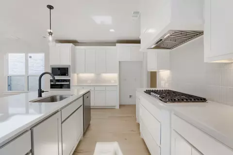 Kitchen - 1604 Ramble Way, Celina, TX 75009 photo 2 of 2