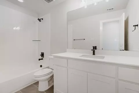 Bath - 1604 Ramble Way, Celina, TX 75009 photo 3 of 4