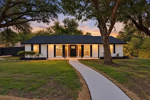 354 Brookview Dr, Garland, TX 75043