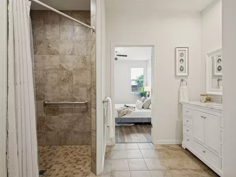 Bath - 1512 Fields View Dr, Anna, TX 75409 photo 2 of 3