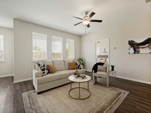 Living - 1512 Fields View Dr, Anna, TX 75409 photo 3 of 4