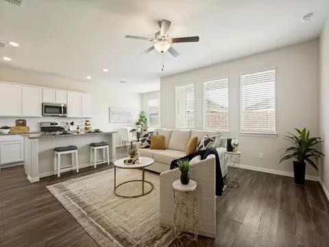 Living - 1512 Fields View Dr, Anna, TX 75409 photo 2 of 4