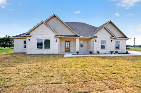 5731 Lewis Ct, Athens, TX 75752
