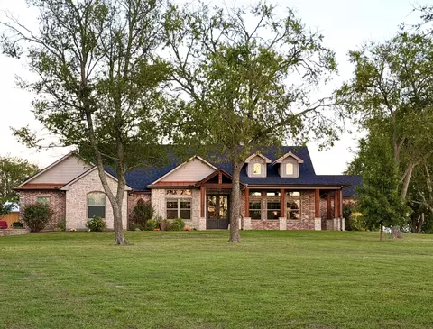 695 Harris Ln, Whitewright, TX 75491
