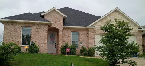 2806 Hackberry Dr, Ennis, TX 75119