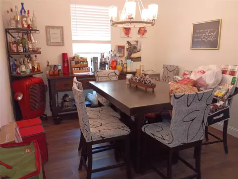 2806 Hackberry Dr, Ennis, TX 75119