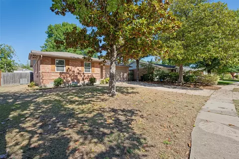 8819 Graywood Dr, Dallas, TX 75243