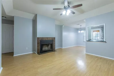 Living - 2308 Melissa Dr #H5, Waco, TX 76708 photo 3 of 3