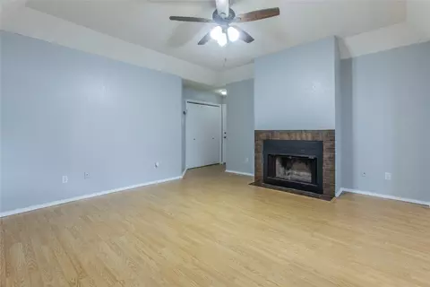 Living - 2308 Melissa Dr #H5, Waco, TX 76708 photo 1 of 3
