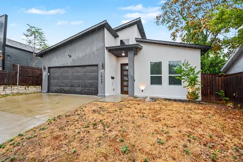 1435 Strickland St, Dallas, TX 75216
