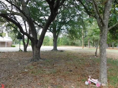 1643 Walnut Rd, Springhill, LA 71075 photo 2