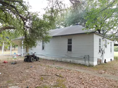 1643 Walnut Rd, Springhill, LA 71075 photo 3
