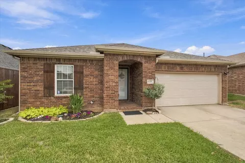 632 Montgomery Dr, Lake Dallas, TX 75065