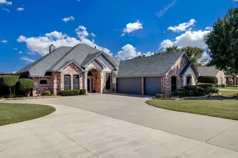 104 Olives Br, Shady Shores, TX 76208