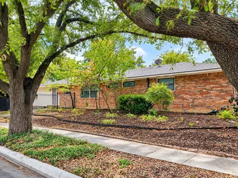 3544 Timberview Rd, Dallas, TX 75229