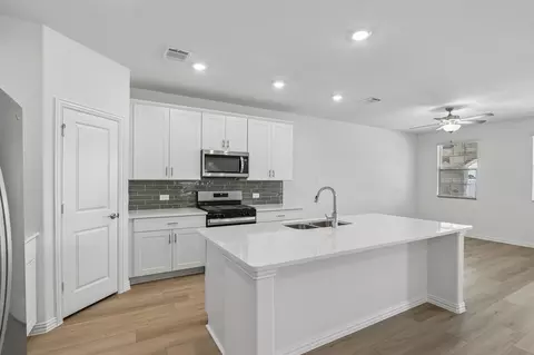 2612 Arches Ln, Corinth, TX 76210